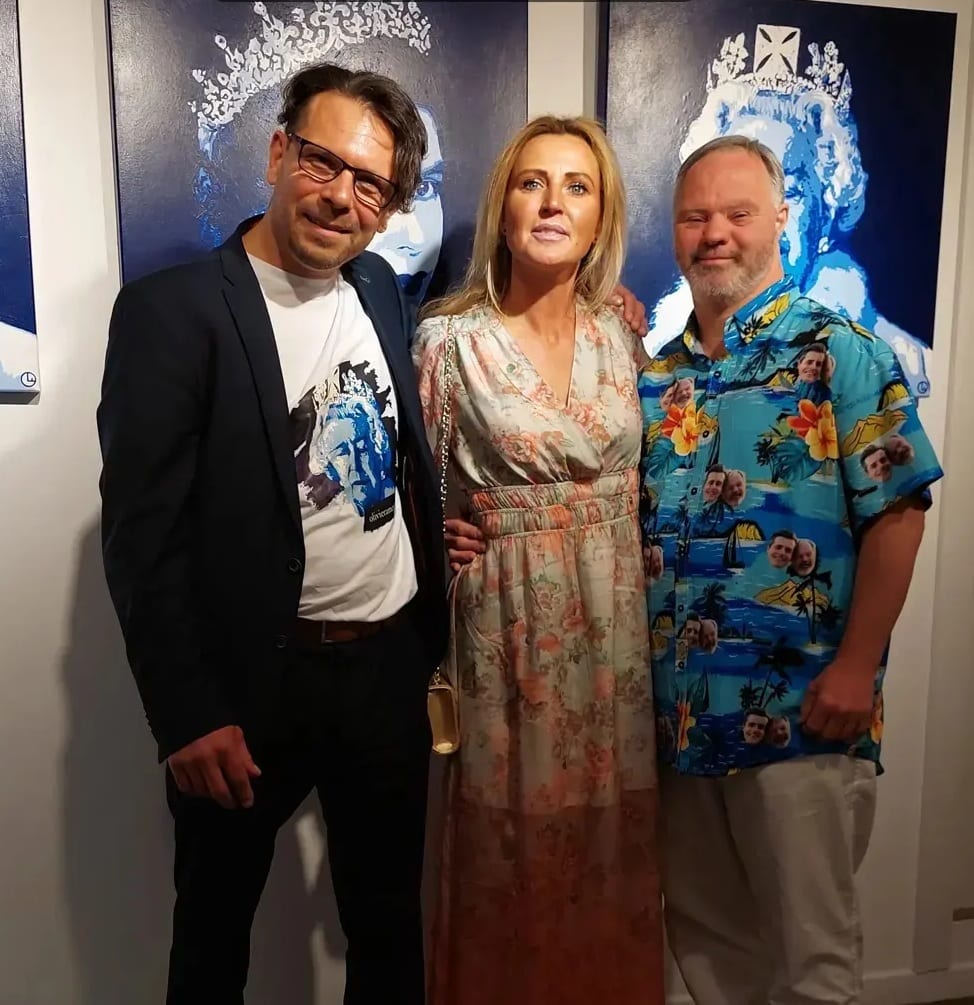 With actor Pascal Duquenne at expo The Queen, Sablon Brussels